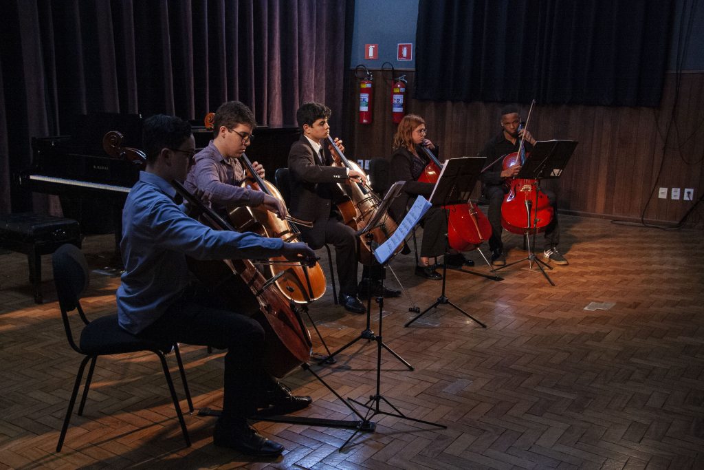 Orquestra Infantil de Violoncelos do Conservatório de Tatuí