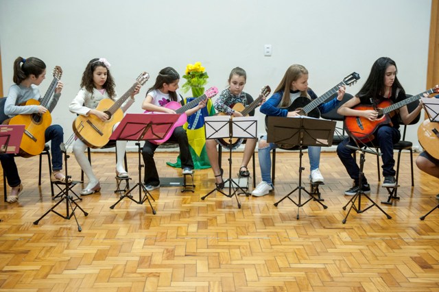 Audição de Classe: Iniciação ao Violão Clássico Audição de Classe: Iniciação ao Violão Clássico
