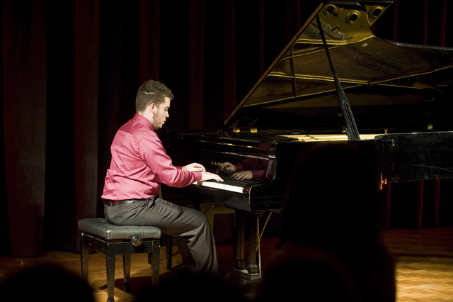 Recital de Estudantes: Piano Recital de Estudantes: Piano