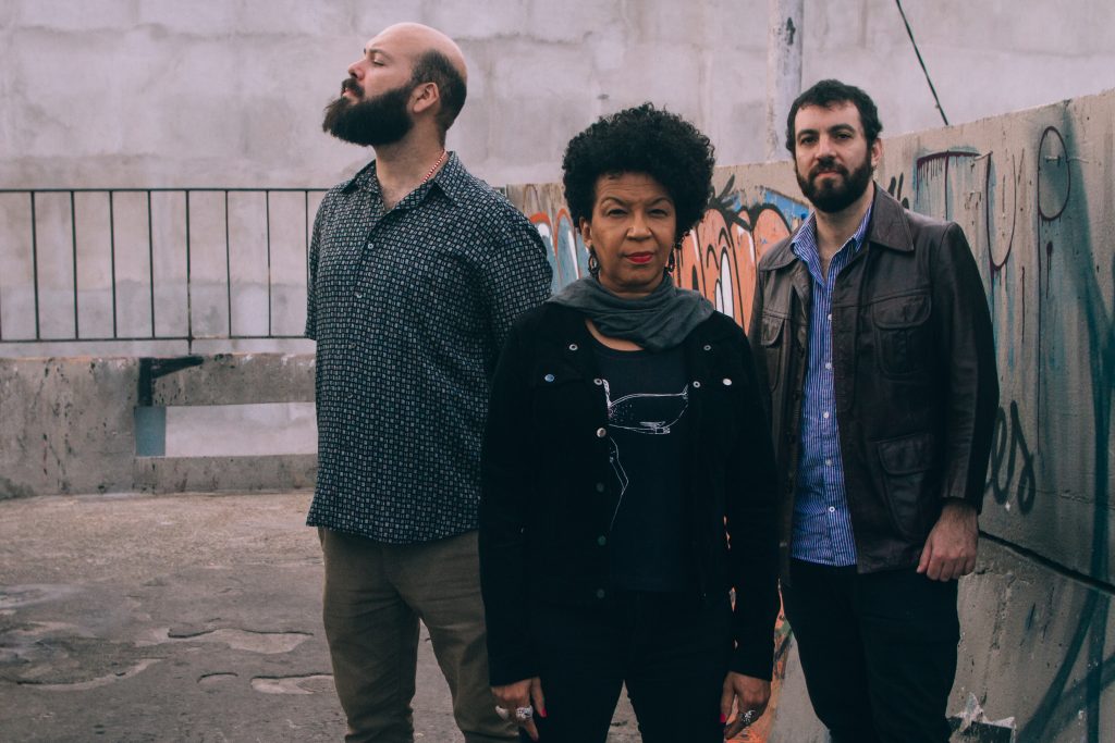 Show: Metá Metá Show: Metá Metá