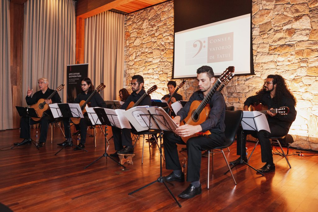 Concerto: Camerata de Violões do Conservatório de Tatuí Concerto: Camerata de Violões do Conservatório de Tatuí