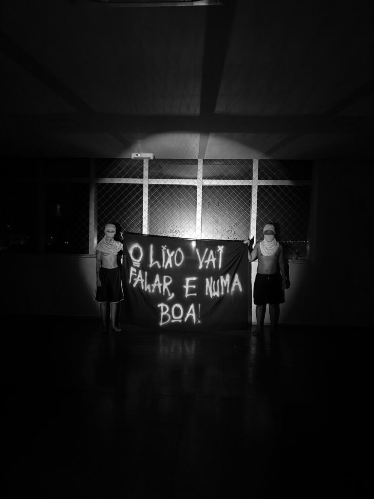 Espetáculo de Formatura: Manifestos para esperançar I