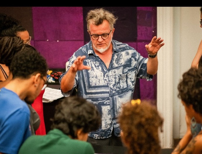 Master class/ Teatro, cenografia, rua e afinidades
