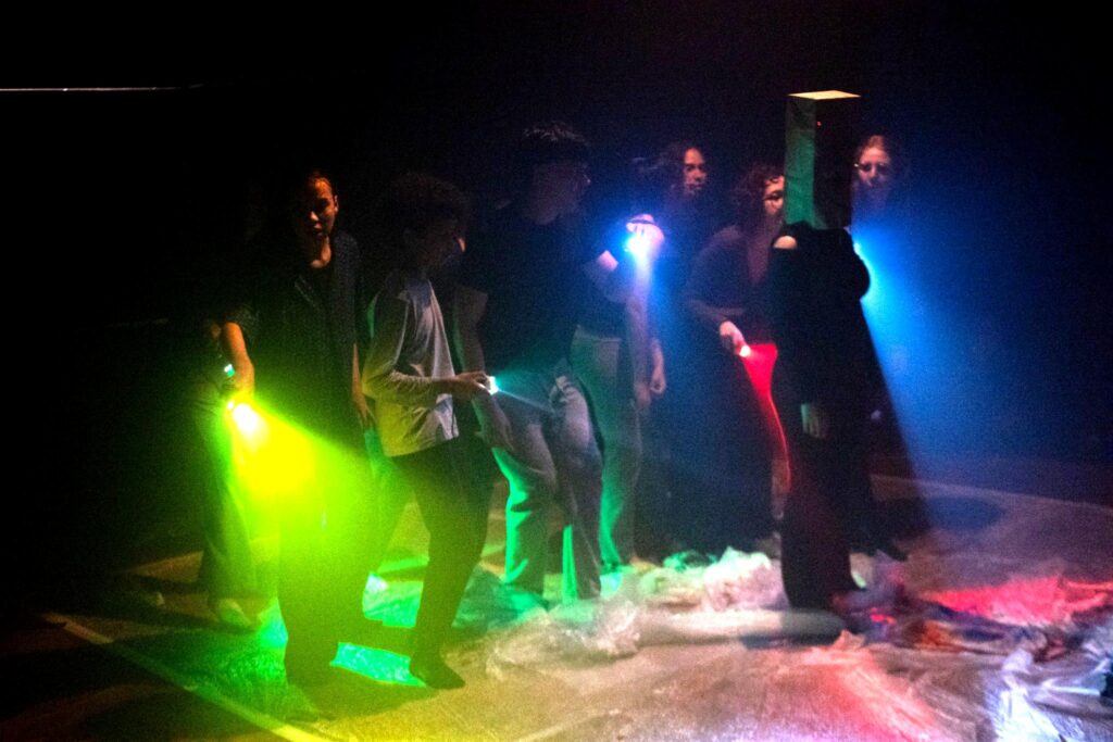 Espetáculo/K-o íntimo estranho Espetáculo/K-o íntimo estranho