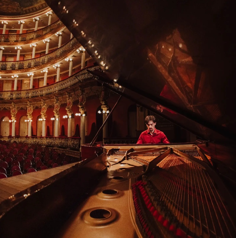 Locação/Rock ao Piano – Especial Pink Floyd