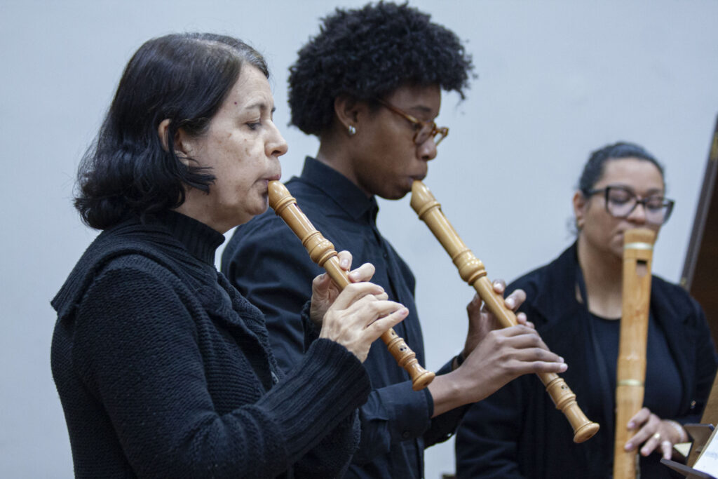 Semana de Prática de Conjunto – Concertos/Consort de Flautas, Ensemble de Performance Histórica, Camerata Infantil de Violões ‘Som na Caixa’ e Grupo Infantojuvenil de Acordeão Semana de Prática de Conjunto – Concertos/Consort de Flautas, Ensemble de Performance Histórica, Camerata Infantil de Violões ‘Som na Caixa’ e Grupo Infantojuvenil de Acordeão