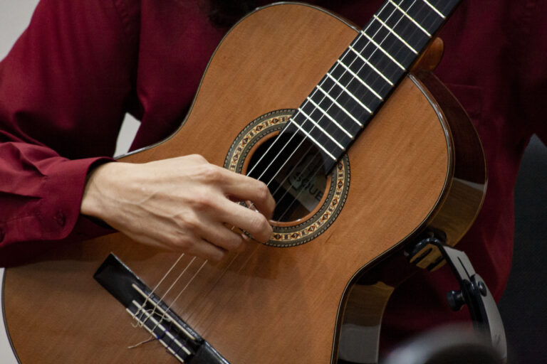Semana do Violão/Oficina ‘técnica do rasgueado’, com Dagma Eid