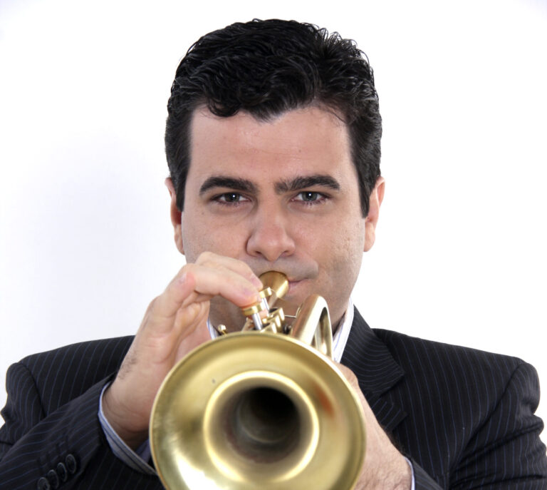 Master Class/Técnica, estudo e evolução no trompete, com Paulo Ronqui