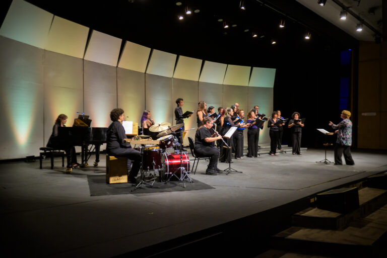 Concerto/Coro do Conservatório de Tatuí e Maíra Ferreira