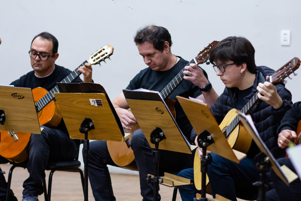 Concerto Didático/Camerata Jovem de Violões ‘Corda Toda’ do Conservatório de Tatuí Concerto Didático/Camerata Jovem de Violões ‘Corda Toda’ do Conservatório de Tatuí